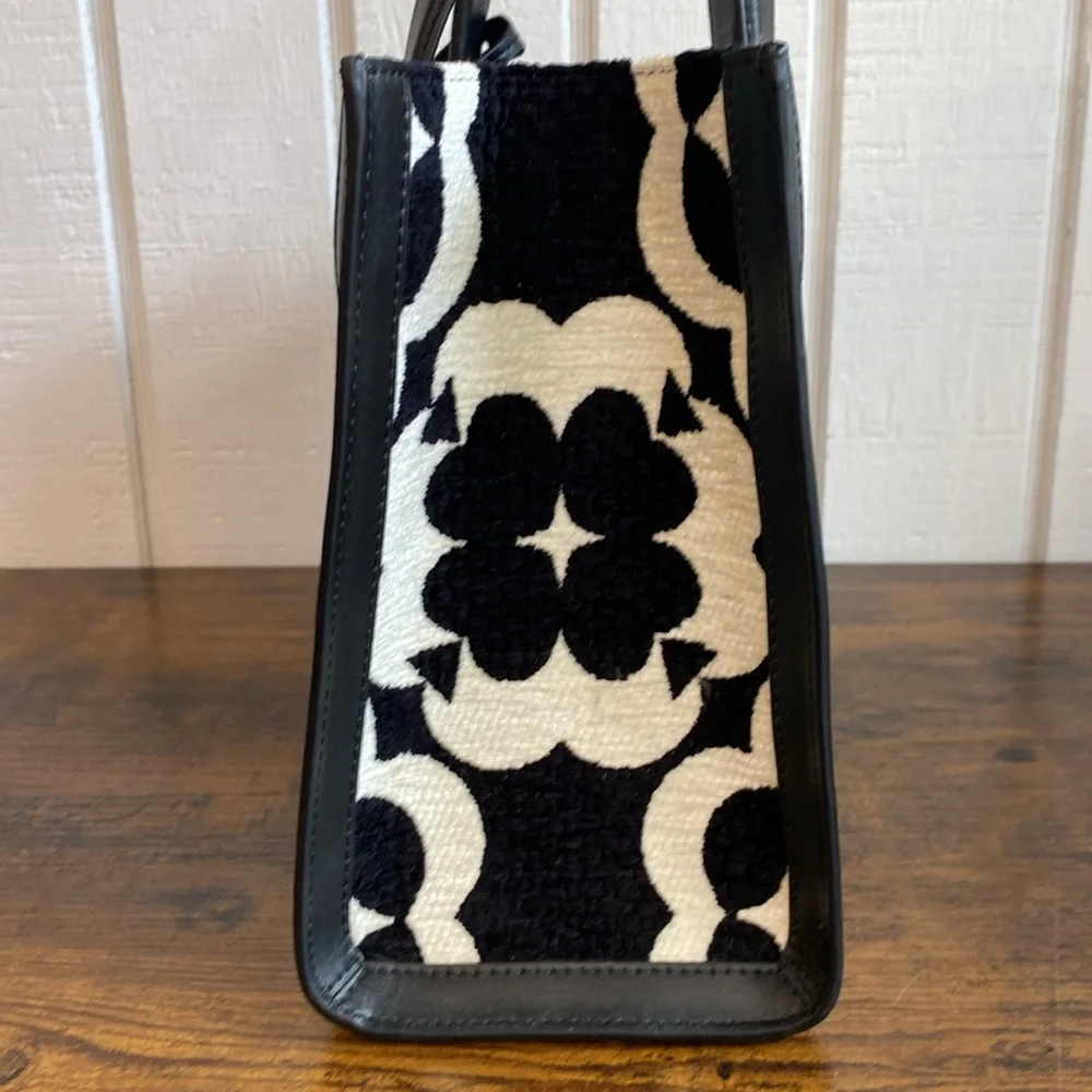 Kate Spade Manhattan Spade Flower Monogram Chenille Small Tote Black Cream Gold - Picture 5 of 15